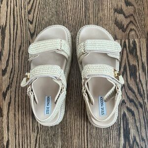 Steve Madden Bigmona Natural Raffia sandals